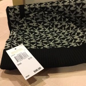 Michael Kors Hat and Scarf Boxed Gift Set